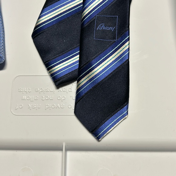 COPY - Brioni Men’s Silk Tie Made in Italy Blue - Picture 3 of 3
